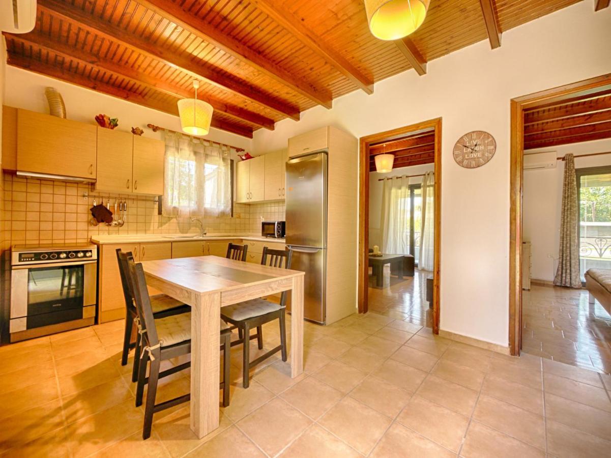 Cozy Family Friendly Apartment With Large Garden Close To Beaches - Dirella Kynopiástai Esterno foto