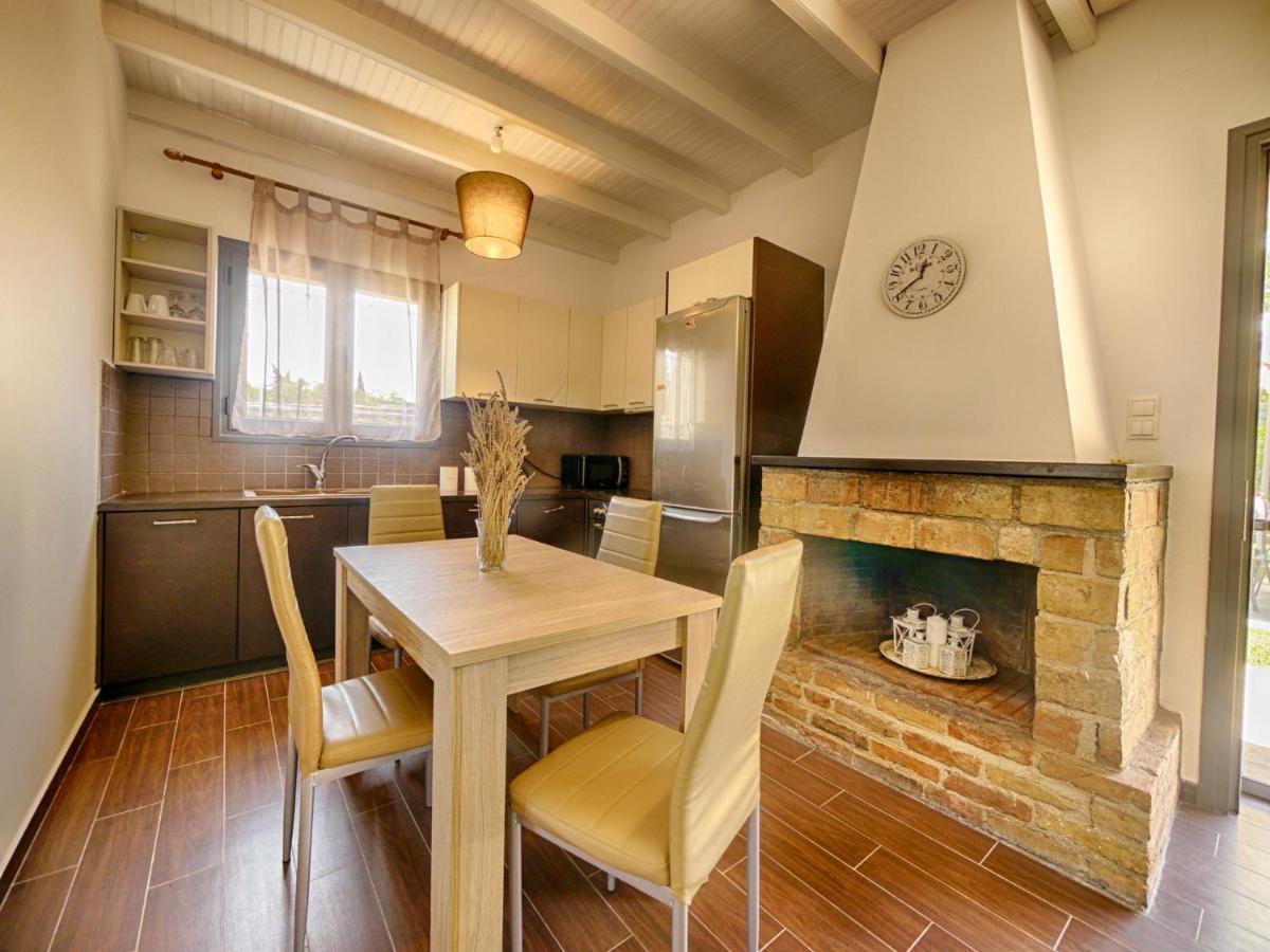 Cozy Family Friendly Apartment With Large Garden Close To Beaches - Dirella Kynopiástai Esterno foto