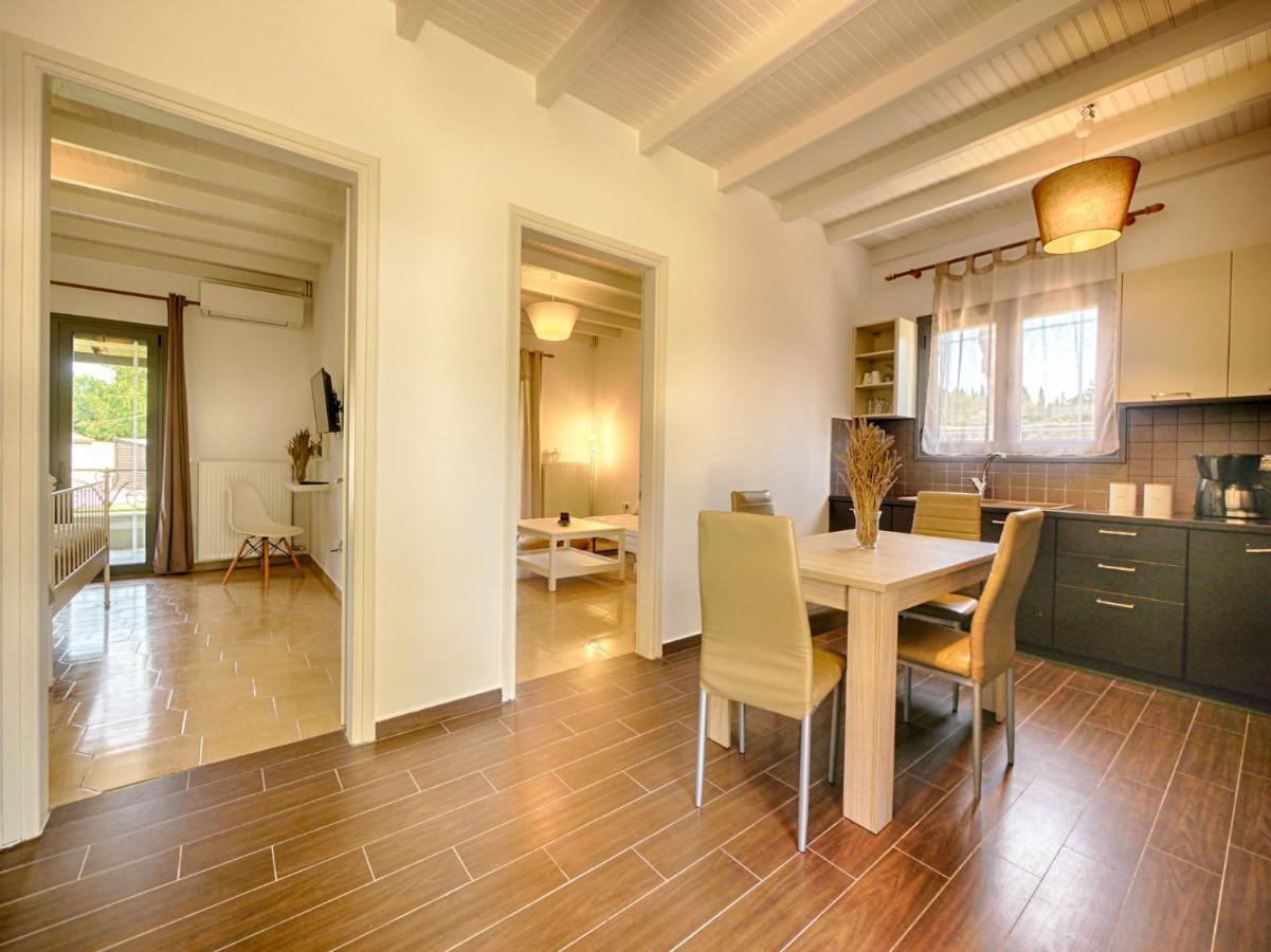 Cozy Family Friendly Apartment With Large Garden Close To Beaches - Dirella Kynopiástai Esterno foto
