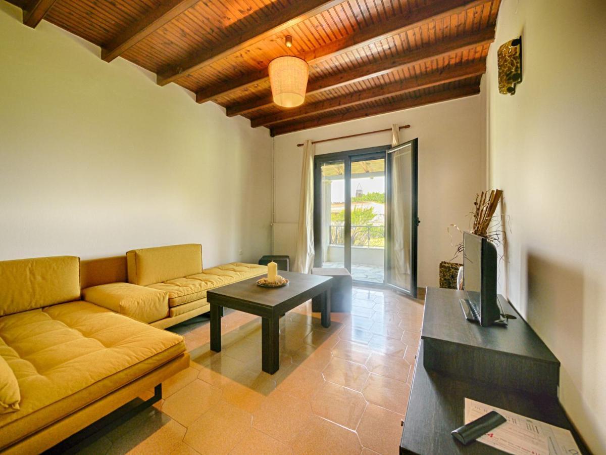 Cozy Family Friendly Apartment With Large Garden Close To Beaches - Dirella Kynopiástai Esterno foto