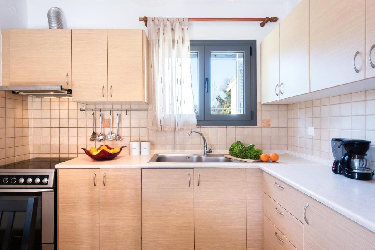 Cozy Family Friendly Apartment With Large Garden Close To Beaches - Dirella Kynopiástai Esterno foto