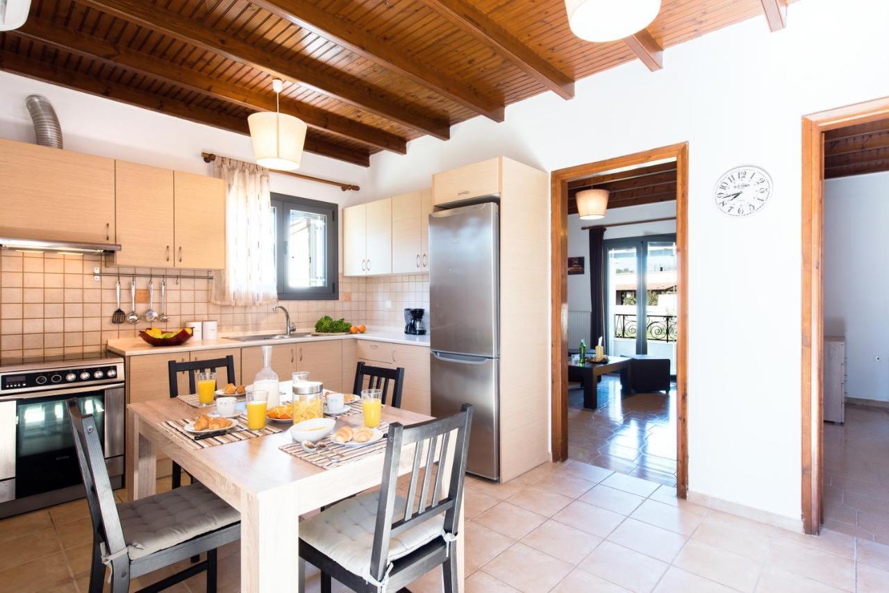 Cozy Family Friendly Apartment With Large Garden Close To Beaches - Dirella Kynopiástai Esterno foto